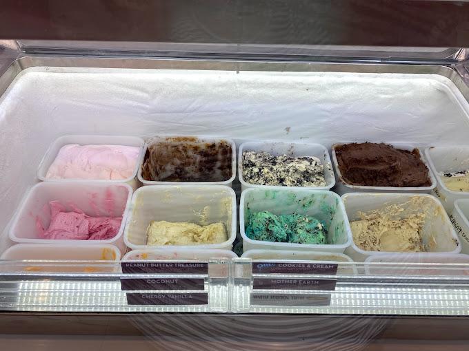 Carvel - Manor Road  Staten Island