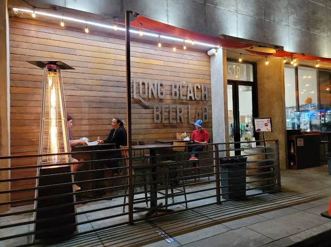 Long Beach Beer Lab Restaurant & Brewery