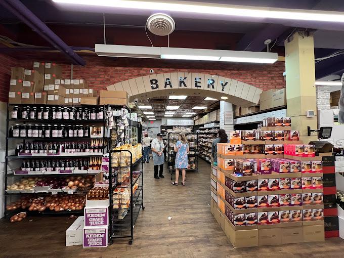 Kosher Kingdom Supermarket Aventura Miami (Vaad HaKashrus of Miami