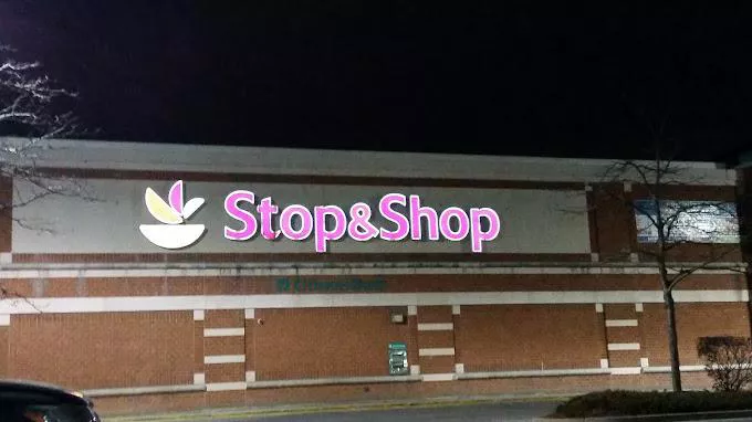 Stop and Shop Brookline #001 (In Store Bakery)