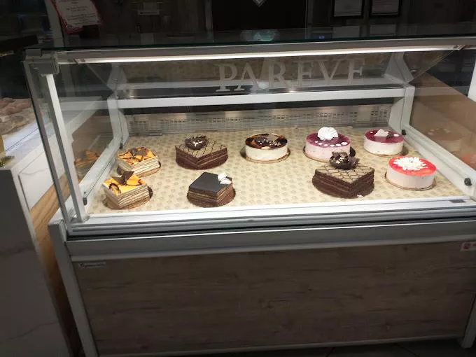 Patis Bakery - Avenue M