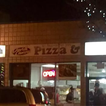 David's Famous Pizza