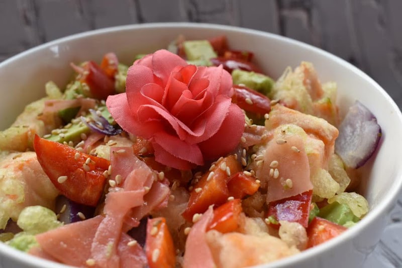Ta'am Thai LLC Sushi & Asia Fusion logo