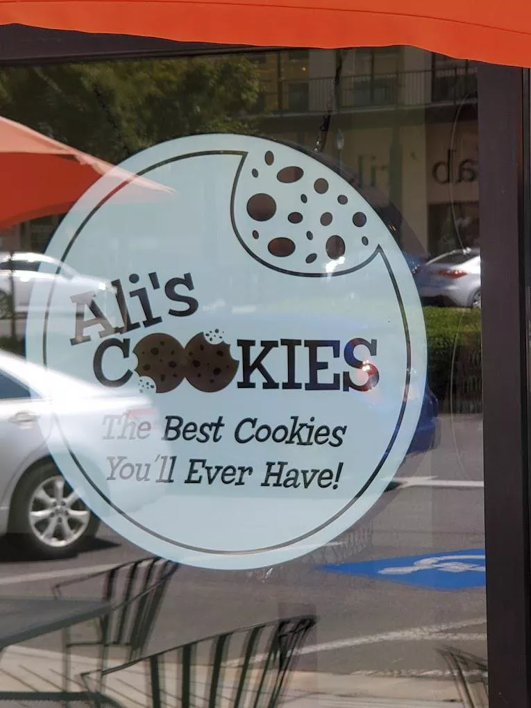 Ali's Cookies- Perimeter