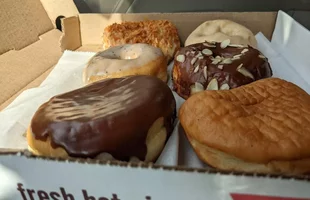 Dotties Donuts Springfield Ave