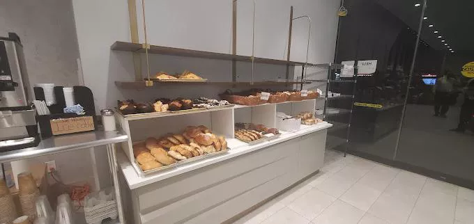 Weiss Kosher Bakery